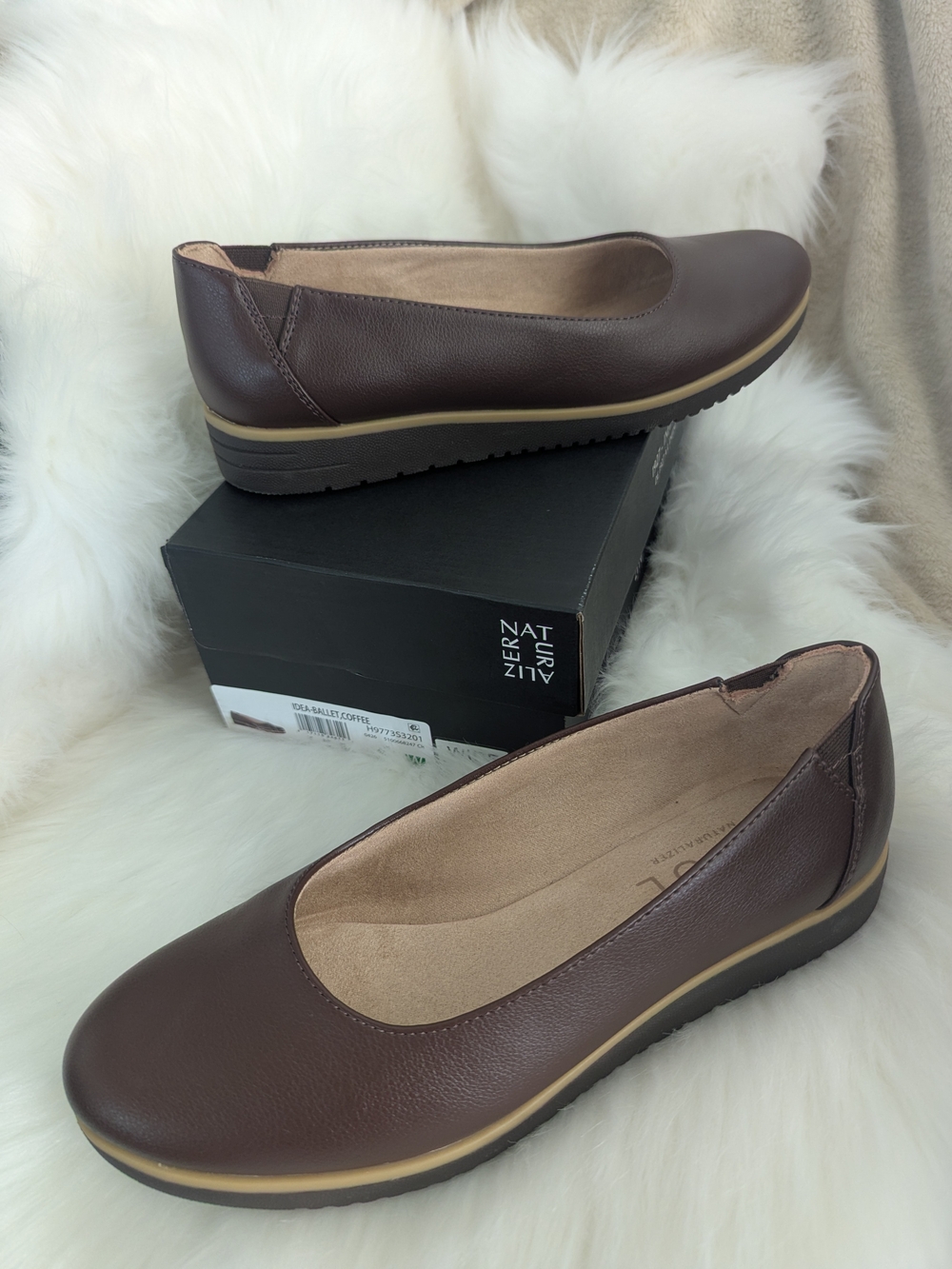 Naturalizer Wide Brown Flats